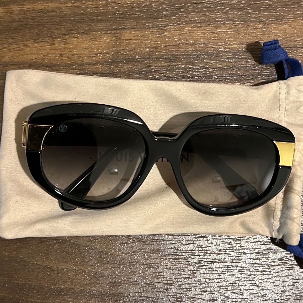 Louis Vuitton Charade Black Sunglasses